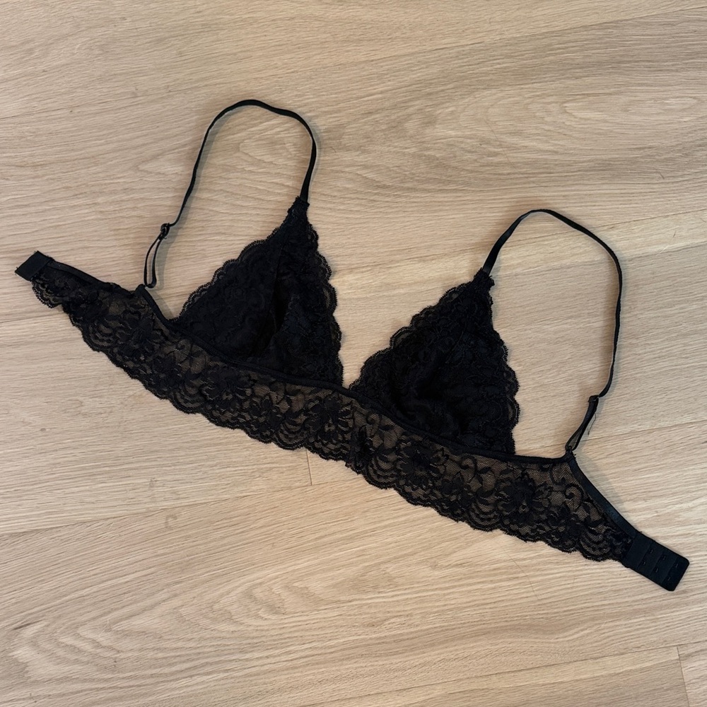 Delicate Black Lace Triangle Bralette. NEVER WORN.
